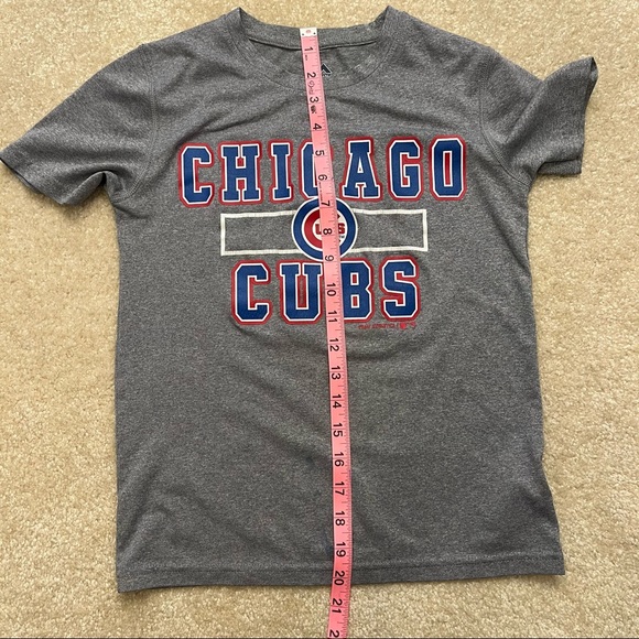 Majestic Chicago Cubs Crew Neck TShirt Youth Small 8 Heather Gray Spell Out - Picture 7 of 7